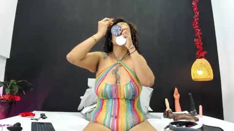 Luna online show from 09/08/25, 07:35