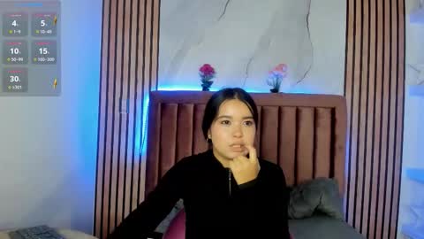 Luna  online show from 10/13/25, 07:47