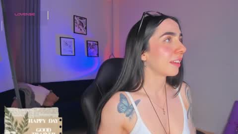 Snapshot of luna_tagliaferri chatting on 05/08/26, 10:59 Luna online show from 05/08/26, 10:59