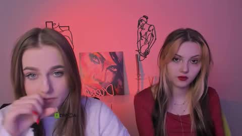 Luna online show from 10/15/25, 07:25