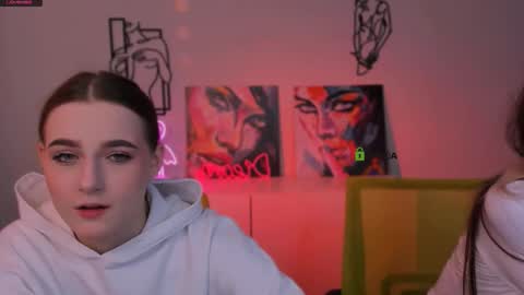 Luna online show from 11/07/25, 05:40