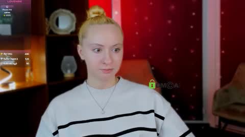 Luna online show from 12/22/25, 05:54