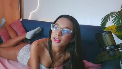luna_valen online show from 05/29/26, 04:10