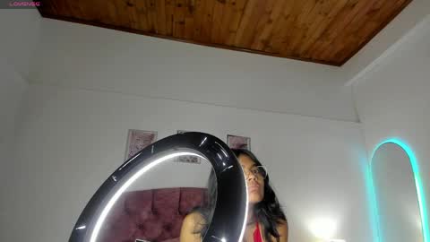 luna_velveth1 online show from 04/17/26, 10:40