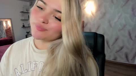  Luna online show from 01/07/26, 02:58