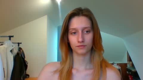 Snapshot of luna_xsensual chatting on 01/29/25, 02:42 L U N A  online show from 01/29/25, 02:42