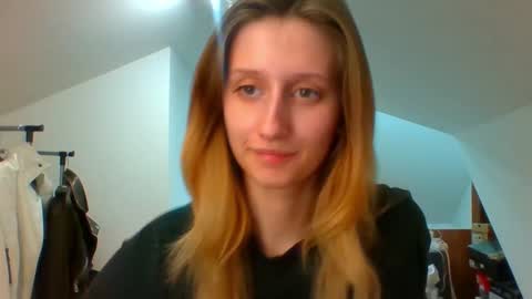 Snapshot of luna_xsensual chatting on 01/30/25, 06:32 L U N A  online show from 01/30/25, 06:32