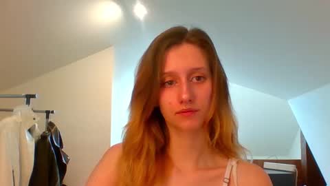 Snapshot of luna_xsensual chatting on 02/25/25, 07:52 L U N A  online show from 02/25/25, 07:52