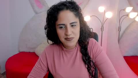 Luna online show from 02/18/25, 02:27