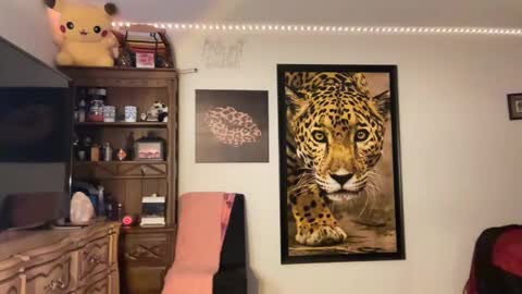 lunaa_11 online show from 12/12/24, 04:15