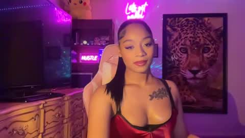 Snapshot of lunaa_11 chatting on 07/24/26, 07:17 lunaa_11 online show from 07/24/26, 07:17