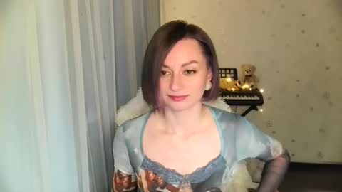 Snapshot of lunaa_bluee chatting on 05/07/26, 08:03 lunaa_bluee online show from 05/07/26, 08:03