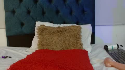 Luna Collins online show from 03/05/26, 04:03