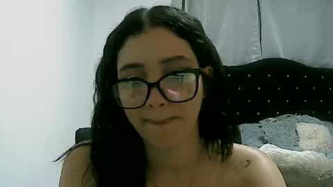 Snapshot of lunaa_sub chatting on 01/17/25, 03:45 lunaa_sub online show from 01/17/25, 03:45