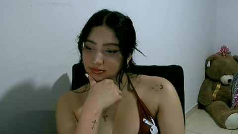 Snapshot of lunaa_sub chatting on 03/06/25, 01:27 lunaa_sub online show from 03/06/25, 01:27