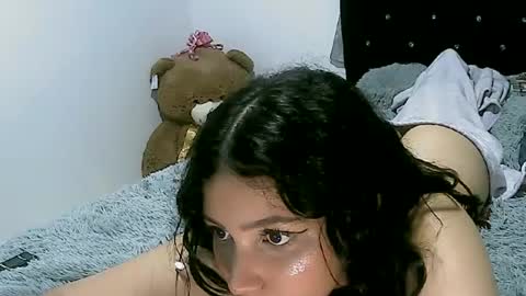 Snapshot of lunaa_sub chatting on 03/08/25, 01:06 lunaa_sub online show from 03/08/25, 01:06