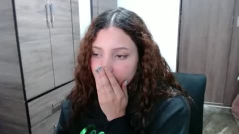 lunaa_sub online show from 03/27/26, 04:51