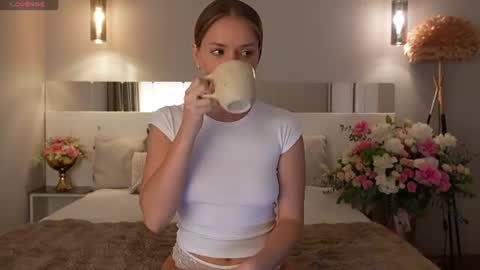 Sophia online show from 07/31/26, 01:49