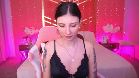 lunaamay online show from 03/24/26, 07:24