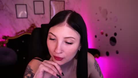 lunaamay online show from 04/15/26, 06:42