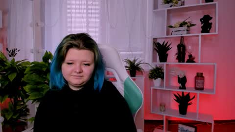 Snapshot of lunaar_ chatting on 03/02/26, 06:47 Luna online show from 03/02/26, 06:47