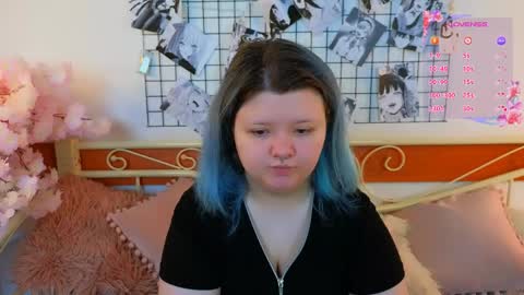 Luna online show from 05/20/26, 05:46