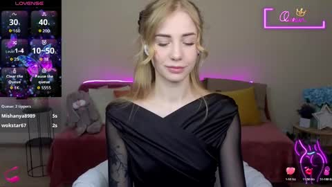 Snapshot of lunabelli chatting on 04/24/26, 07:22 LunaBelli online show from 04/24/26, 07:22