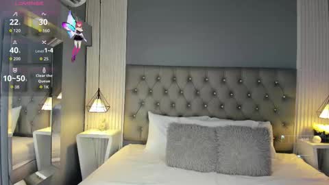 Luna  online show from 11/09/25, 12:03