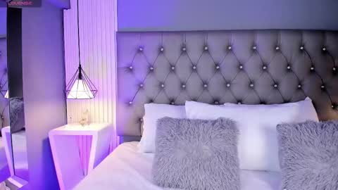 Luna  online show from 01/10/26, 05:26