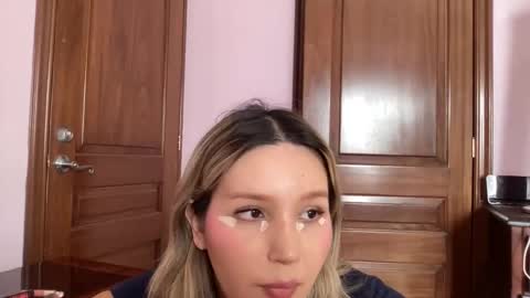 Lunacats online show from 04/27/26, 02:37