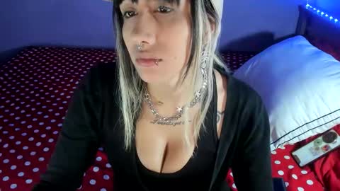 lunacristal_moon online show from 03/12/26, 01:39