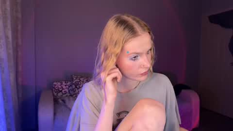 Britney online show from 09/10/25, 04:07