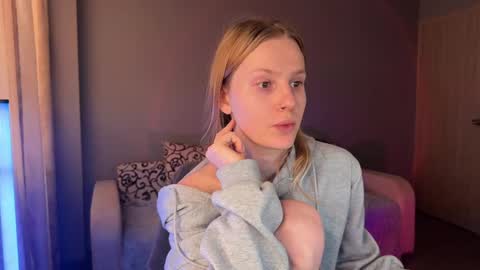 Britney online show from 09/16/25, 06:14