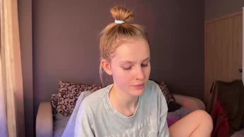 Britney online show from 09/18/25, 05:31