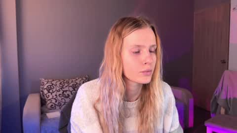 Britney online show from 10/03/25, 07:49