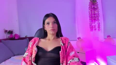 lunaduvall online show from 02/06/25, 04:21