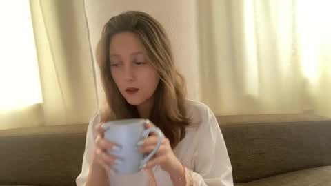 lunafeather online show from 02/09/26, 03:43