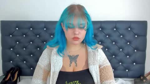 Luna online show from 09/24/25, 08:50