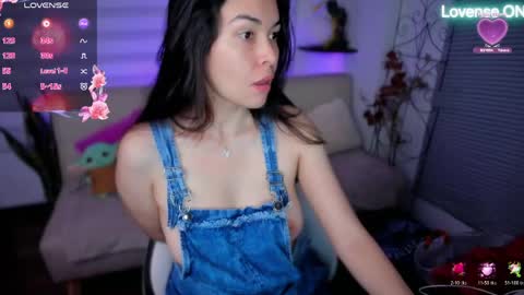 Snapshot of lunagasai_ chatting on 05/28/26, 04:21 Luna online show from 05/28/26, 04:21