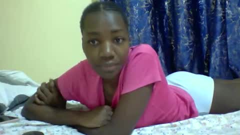 Snapshot of lunah_kitty chatting on 04/03/26, 12:03 lunah_kitty online show from 04/03/26, 12:03