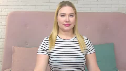 LunaHouston online show from 01/14/25, 04:18