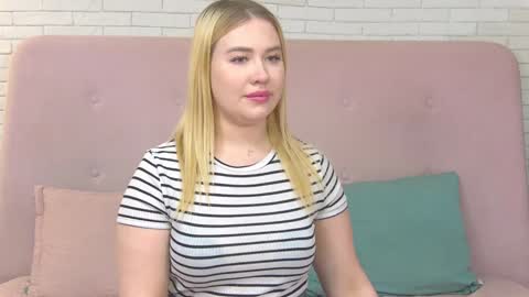 LunaHouston online show from 01/14/25, 07:21