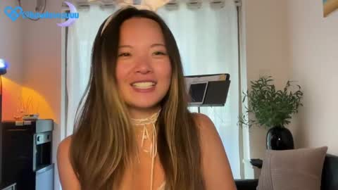Luna online show from 04/22/26, 01:30
