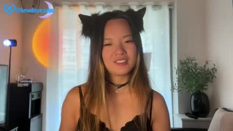 Luna online show from 04/27/26, 01:25