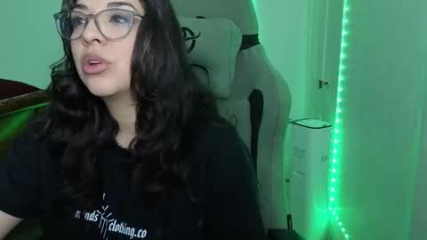 Luna Mae online show from 03/18/26, 12:58