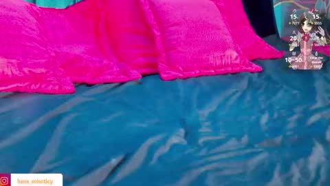 Luna online show from 10/07/25, 08:39