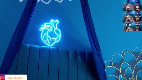 Luna online show from 10/30/25, 07:36