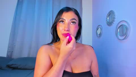 Luna  online show from 03/12/25, 04:51