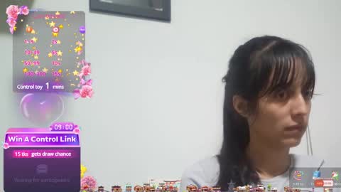 Snapshot of lunamoon_17 chatting on 01/28/25, 03:57 LUNA online show from 01/28/25, 03:57
