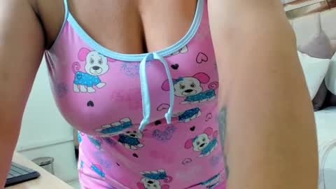 Luna Nieves online show from 04/11/26, 04:50